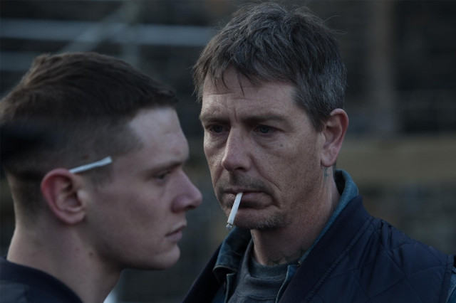 Xem Phim Tù Nhân Thiếu Niên - Starred Up - Vkool.Net - Ảnh 3