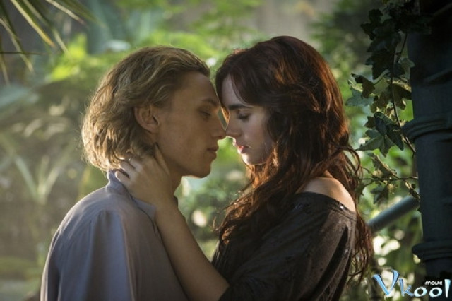 Xem Phim Vũ Khí Bóng Đêm: Thành Phố Xương - The Mortal Instruments: City Of Bones - Vkool.Net - Ảnh 6