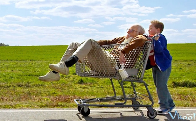 Xem Phim Lão Già Siêu Quậy - Jackass Presents: Bad Grandpa - Vkool.Net - Ảnh 2